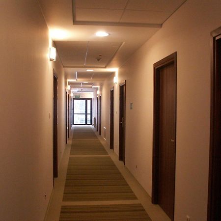 Hotel Pod Debem Tarnów Exterior foto