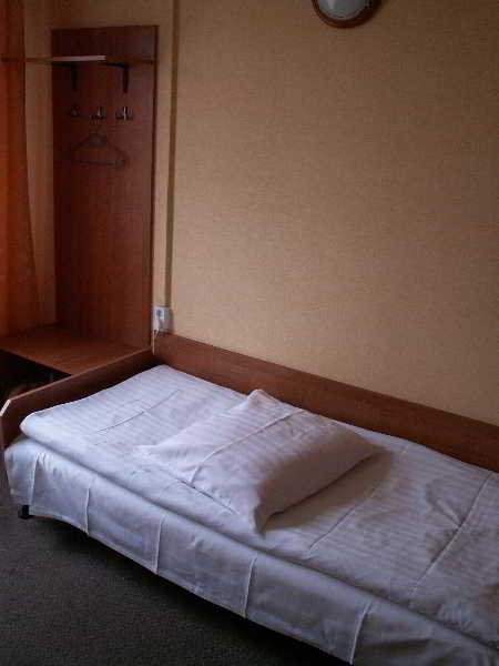 Hotel Pod Debem Tarnów Exterior foto